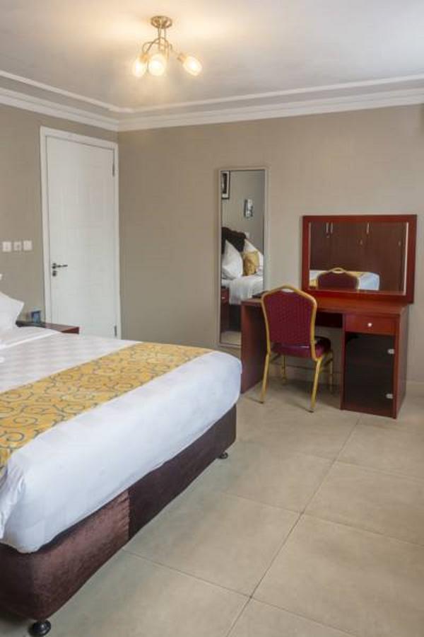 Hotel La Falaise Bonanjo Douala Dış mekan fotoğraf