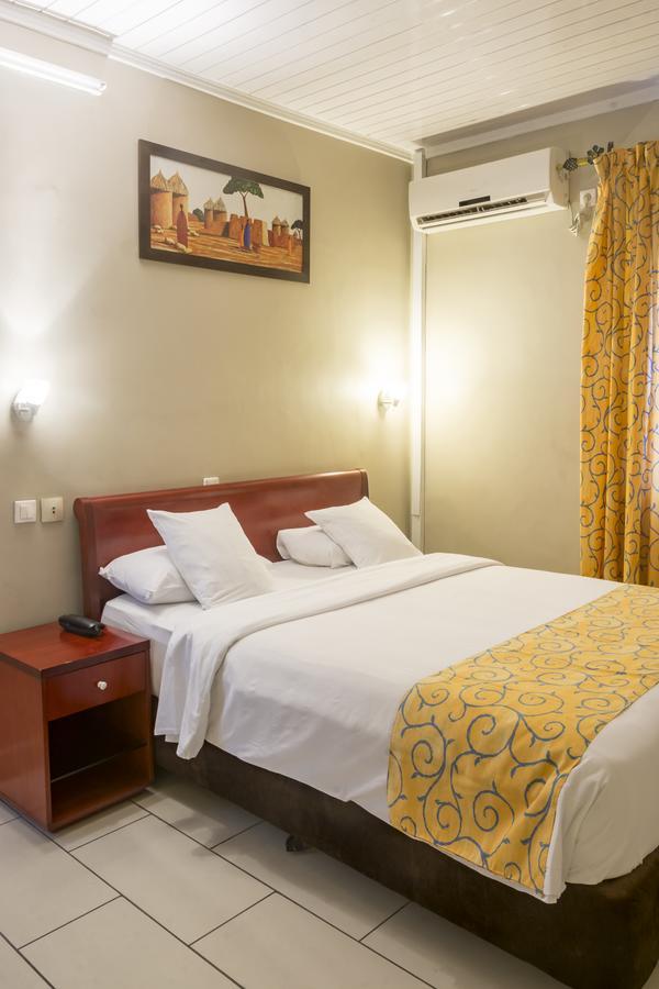 Hotel La Falaise Bonanjo Douala Dış mekan fotoğraf