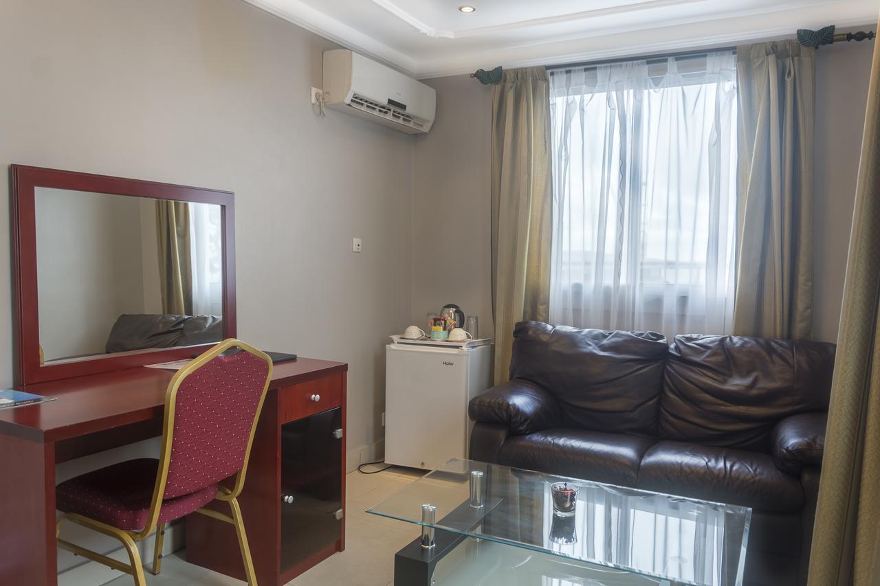 Hotel La Falaise Bonanjo Douala Dış mekan fotoğraf