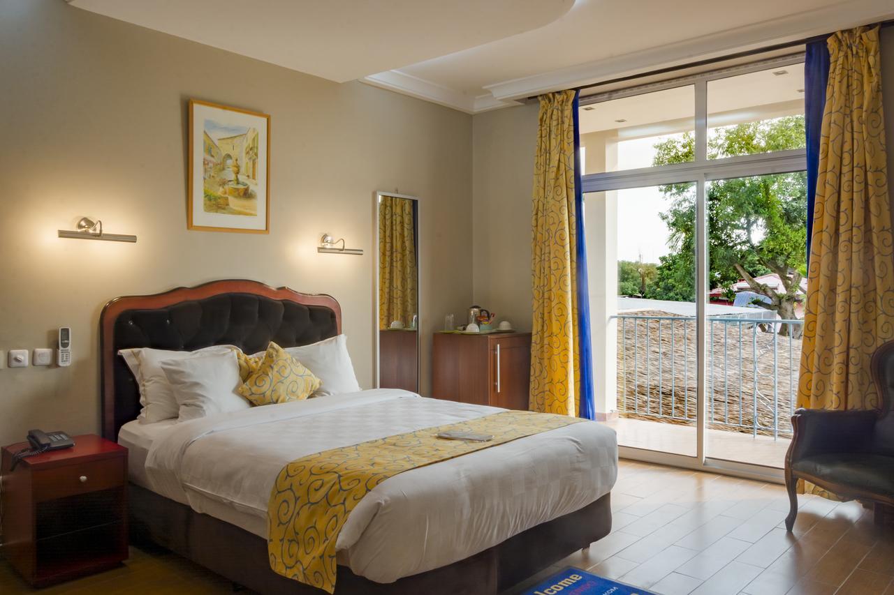 Hotel La Falaise Bonanjo Douala Dış mekan fotoğraf