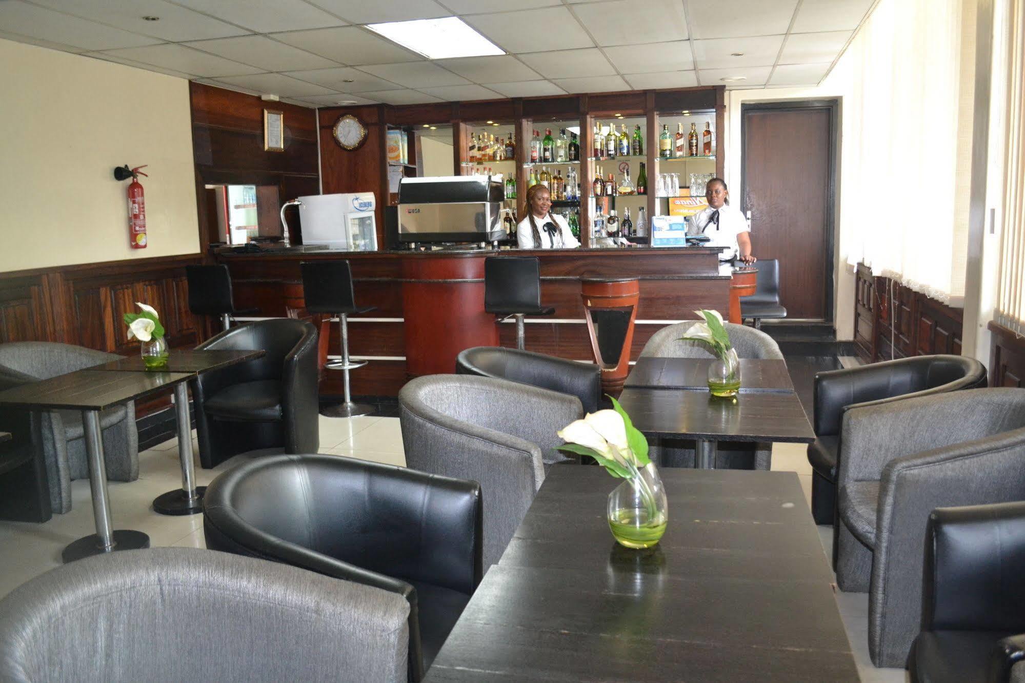 Hotel La Falaise Bonanjo Douala Dış mekan fotoğraf